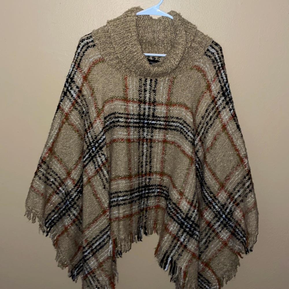 Harve Bernard poncho